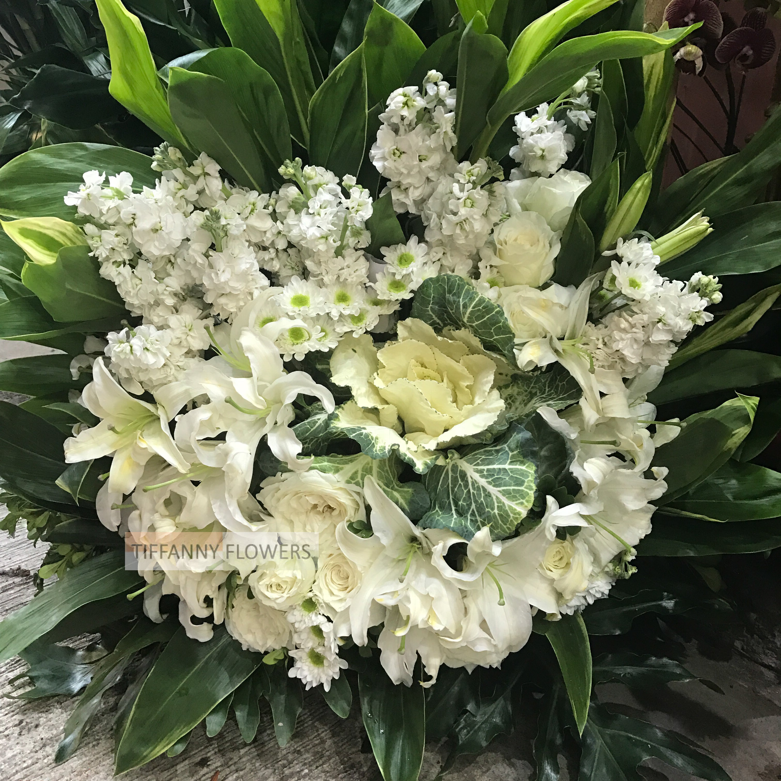 Funeral flower basket FU8